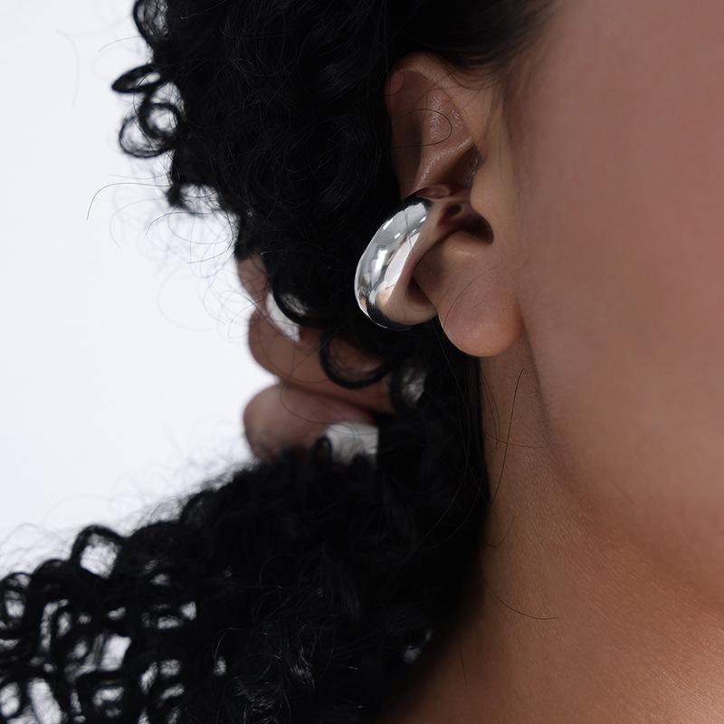 2024 Punk Gothic Silver Color Skeleton Spike Ear Clip for Women Men Hip Hop Metal Thorn Without Piercing Ear Cuff Jewelry Gift