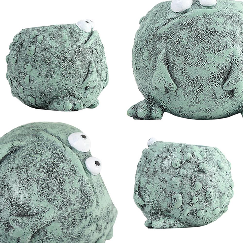 Funny Frog Planter Resin Cartoon Frog Flower Container Cute Frog Succulent Pot Small Frog Planter Ornament for Indoor Plants