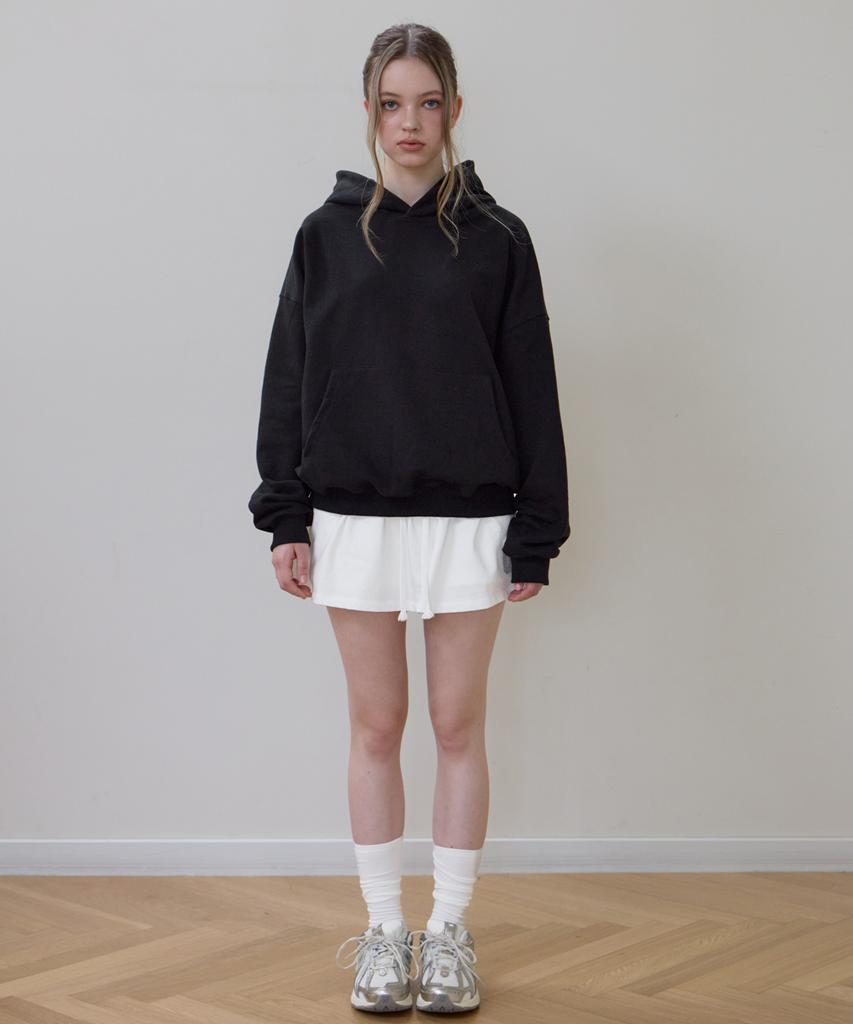 Rosefranz Back Rose Embroidery Hoodie [Black]