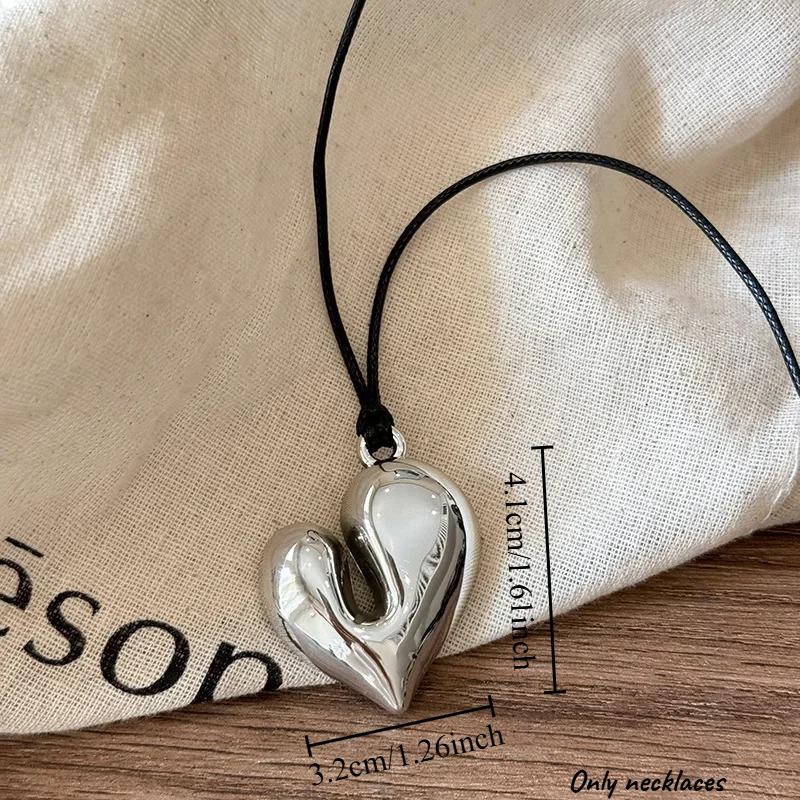 

1pcs Hollow Heart Pendant Necklace Adjustable Black Cord Choker Trendy Aesthetic Jewelry for Women & Girls срібний