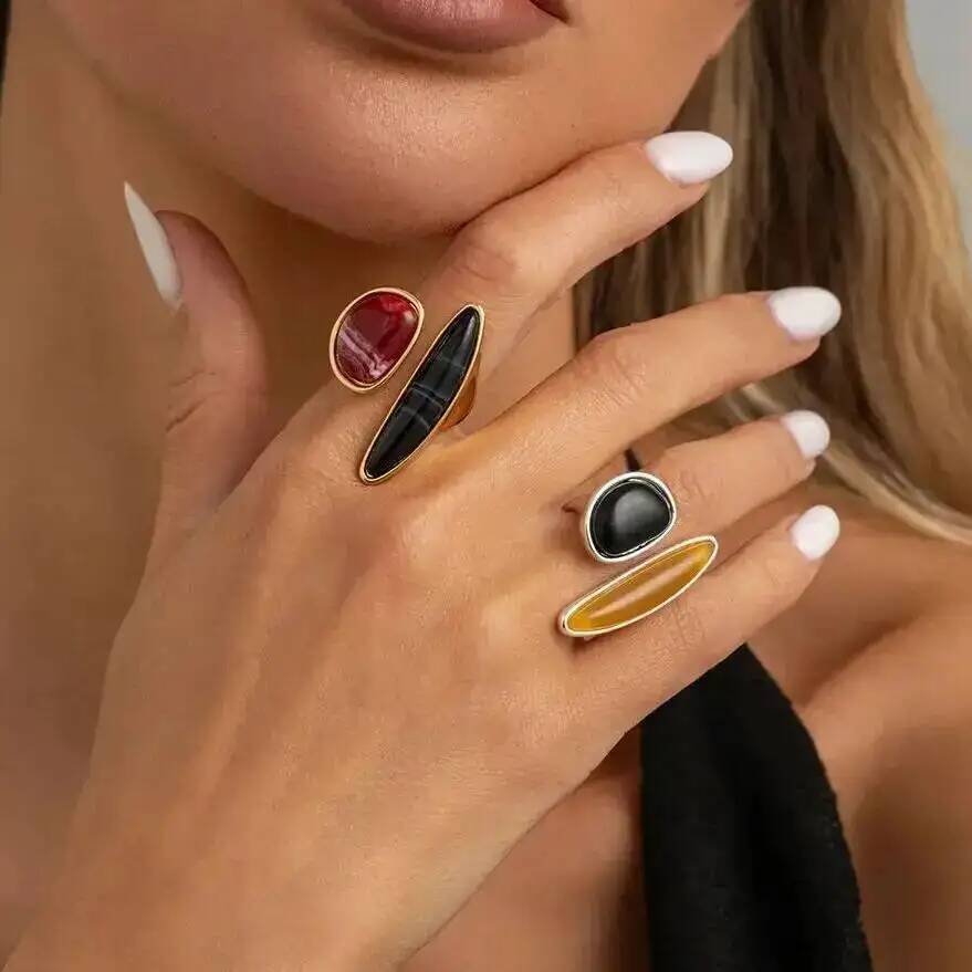 SHIXIN Vintage Irregular Brown Acrylic Rings Women Exaggerated Geometric Metal Open Ring Light Luxury Female Jewelry Accessories