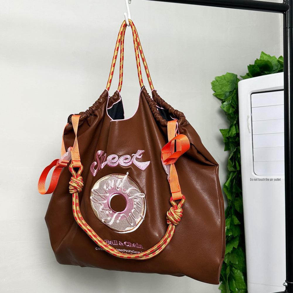 Women's Embroidered Large Capacity Leather Tote - Fashionable, Versatile, Eco-Friendly Handbag
