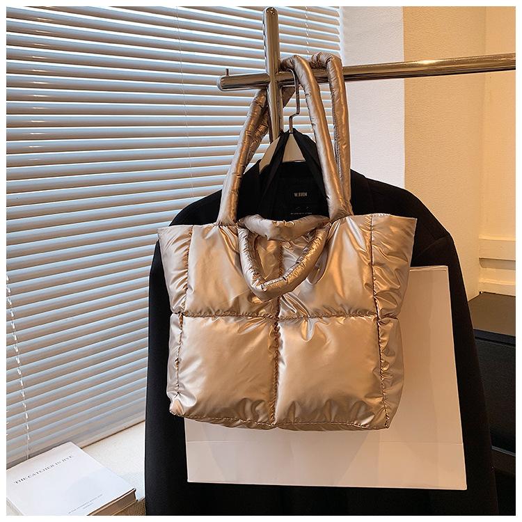 Geantă de mână pentru femei Geantă de mare capacitate Geantă de umăr New Tide Fashion, toamnă și iarnă, geantă din bumbac.