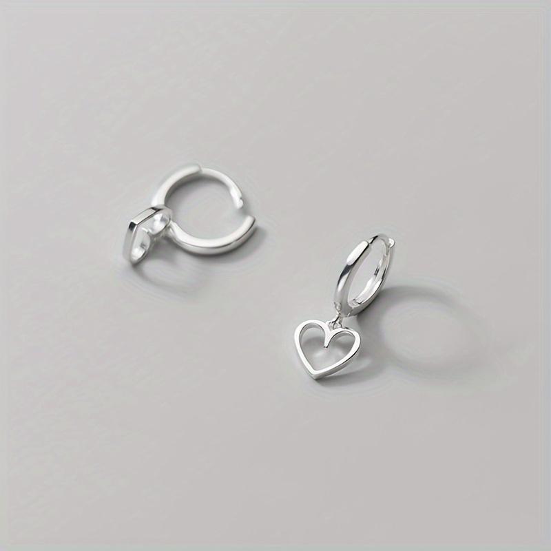 1 Pair of Simple Hollow Heart-shaped Pendant Earrings for Women, Lightweight Daily Accessories, Suitable for Daily Wear and Cute