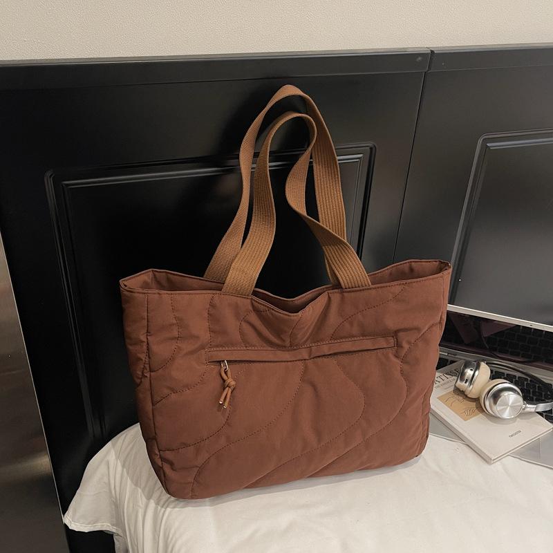 Leichte und schlichte Diamant-Tragetasche mit großem Fassungsvermögen, modische Winterhandtasche, lässige Damentasche