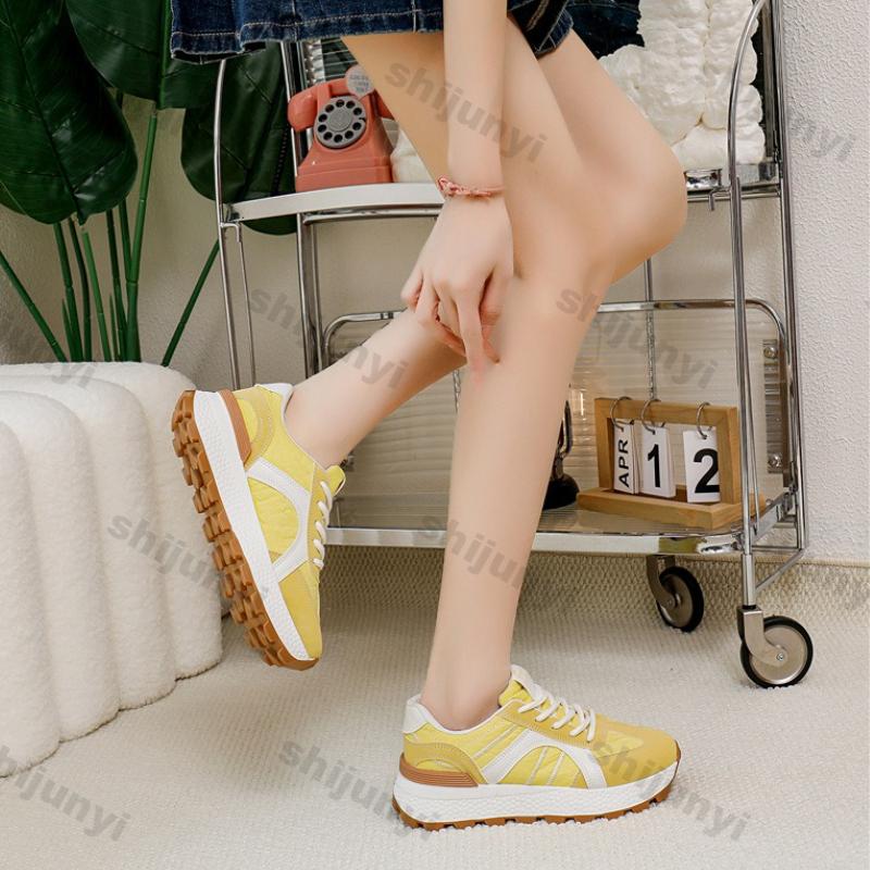 Fashion Women Shoes 2025 Spring Autumn New Breathable Non Slip Women Casual Sport Shoes Comfortable Height Increase Sewing Running Shoes