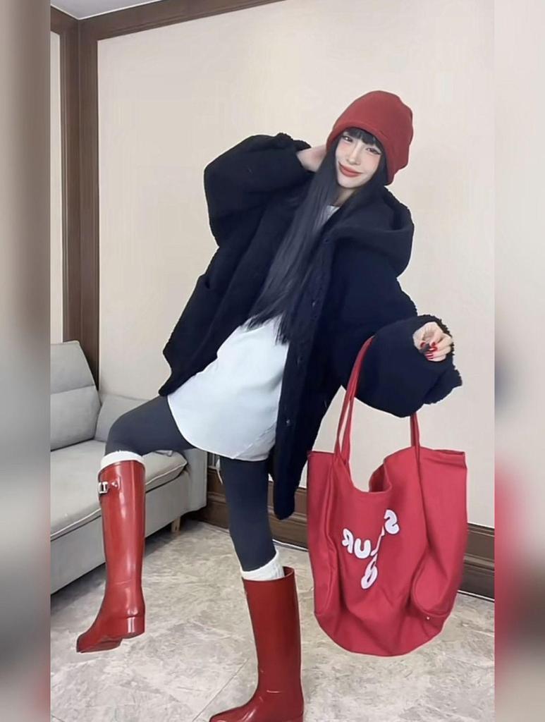 Korean Style Women's Winter Lambswool Coat, Hooded and Thickened for a Warm, Slim Look