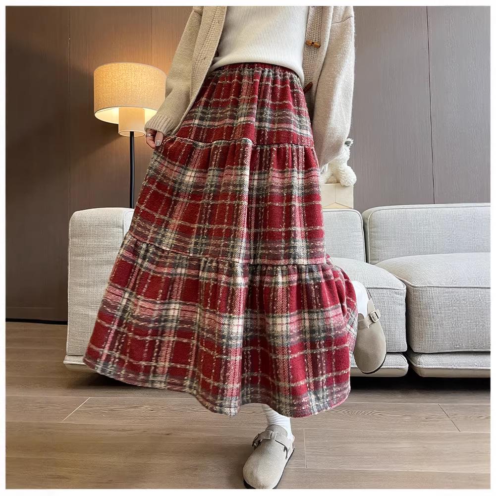 Women's High Waist Retro Plaid Skirt - Autumn/Winter 2026 Mid-Length Slimming and Trendy