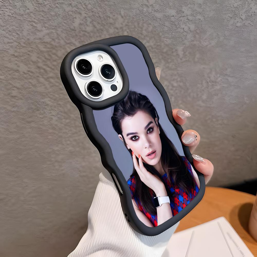 

Hailee Steinfeld Wavy Edge TPU Mobile Phone Case for iPhone 17 16 15 14 13 12 11 Air Pro Max Plus Colorful Cover iPhone 11 Pro