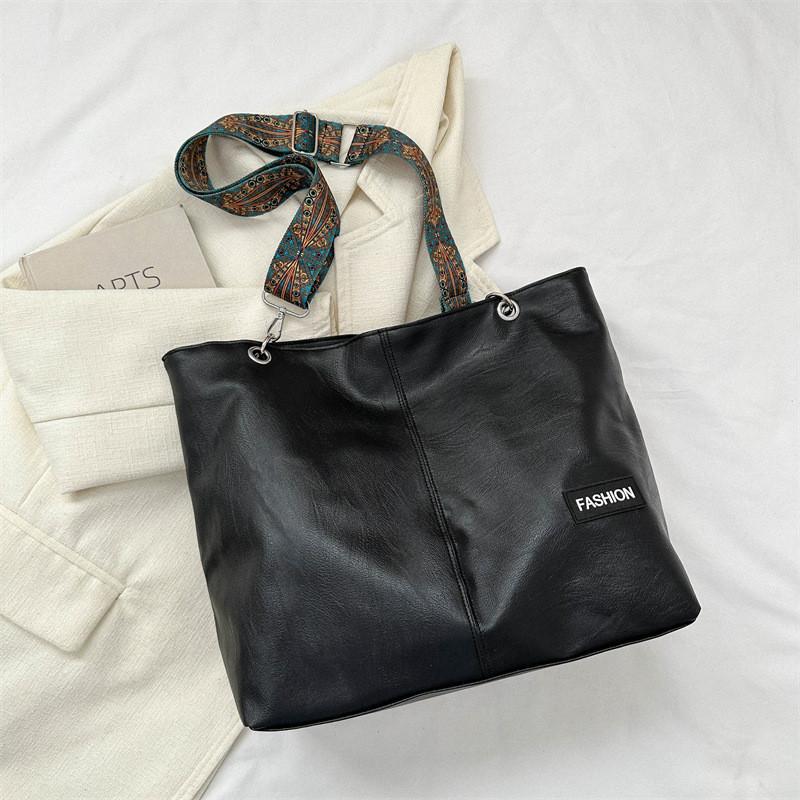 

Trendy Street Style Pu Canvas Tote Bag For College Students With Spacious Design And Unique Stitching чёрный