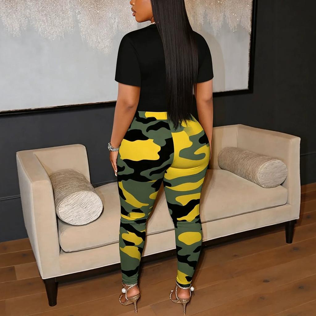 D8111 European and American Hot-selling Women's Clothing, Sexy Fashion Camouflage Printing Crew Neck Short-sleeved Trousers Two-piece Set