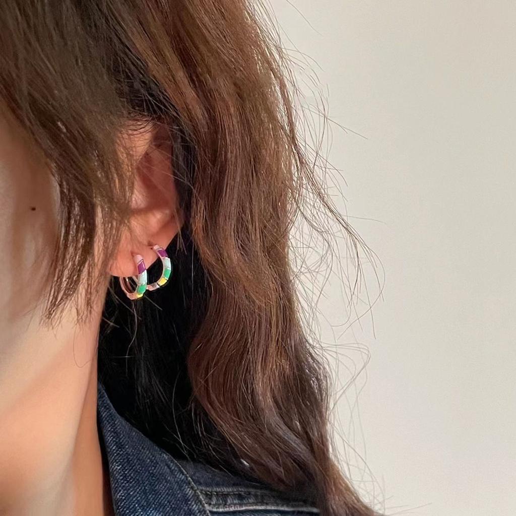 Retro Versatile Color Drip Oil Circle Ear Buckle Femininity Versatile Fresh Cold Wind Earrings Earrings Earrings