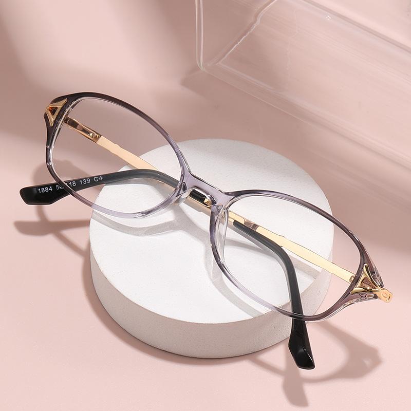 TR90 Stylish Anti Blue Light Reading Eyewear With Diamond Decoration Stylish And Exquisite Reading Eyewear 1884 1.5