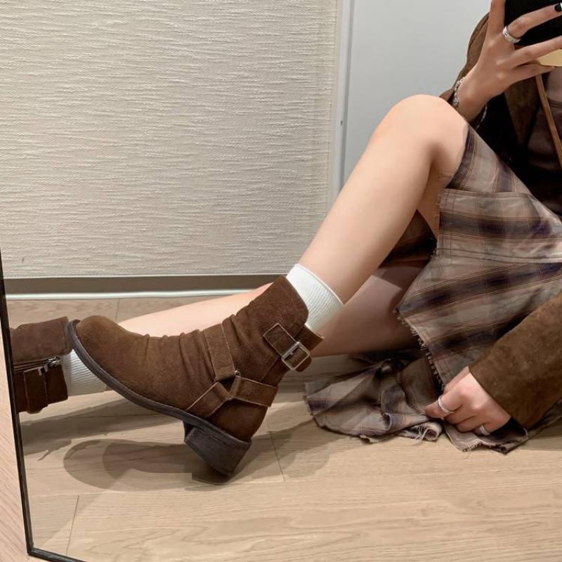 New Women's Leather Boots Side Zipper Cow Velvet Large Size Women's Boots Medium Heel Large Size Women's Boots Autumn and Winter Leather Martin Boots