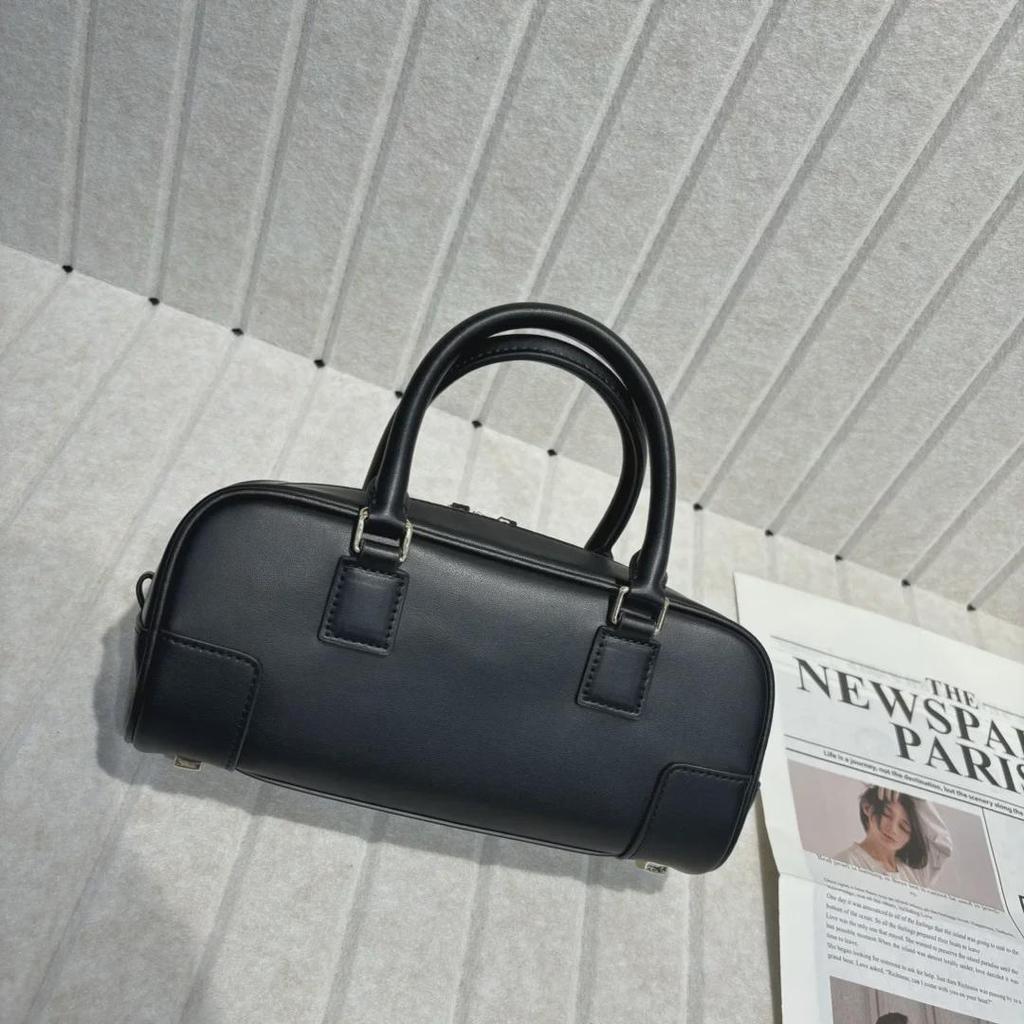 2025 Women's Cowhide Boston Bowling Bag: Versatile Shoulder & Messenger Bag for Commuting & Fashion