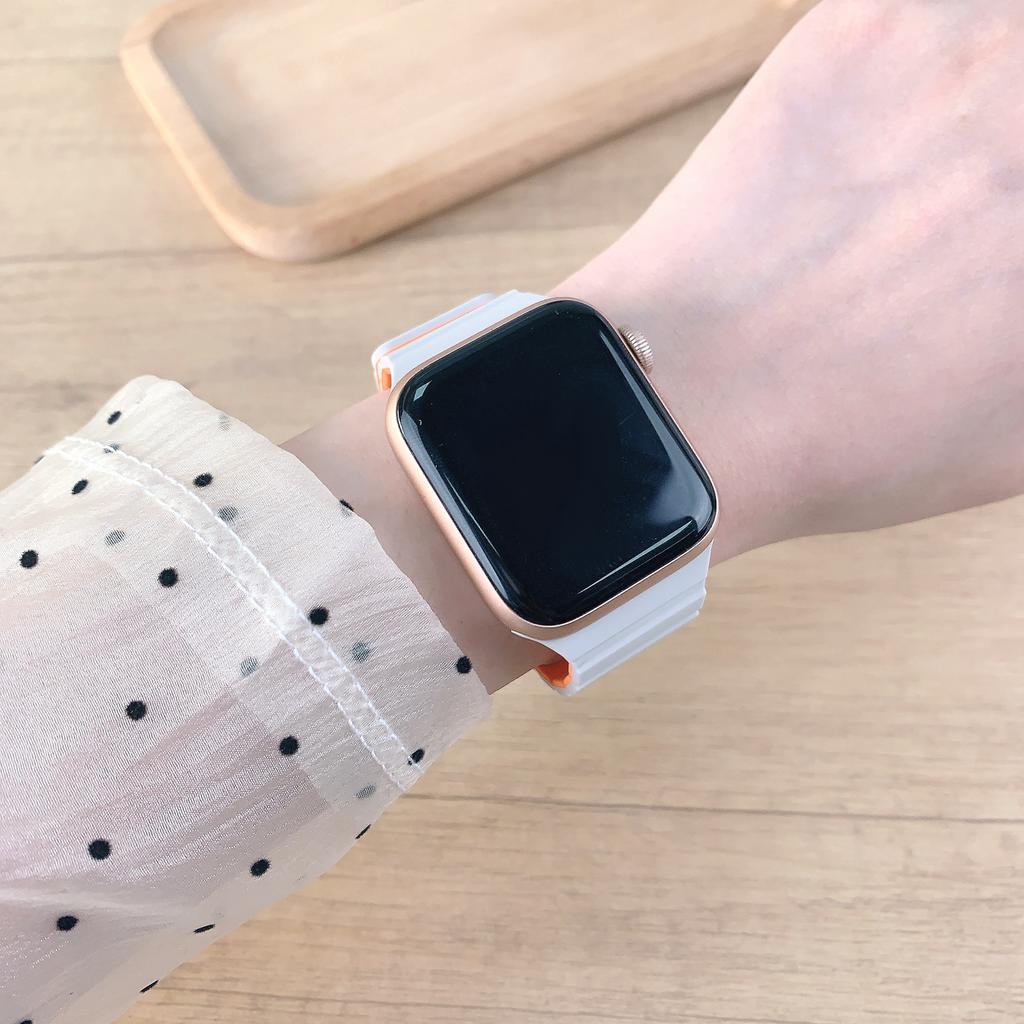 Silicone Band for Apple Watch Series 11 10 42mm/9 8 7 41mm/SE3 SE2 SE 6 5 4 40mm/3 2 1 38mm Magnetic Quick Release Strap