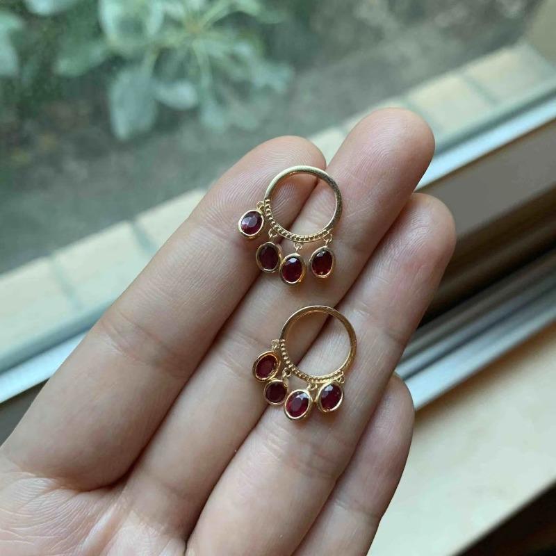 Vintage Stil Roter Edelstein Kreisförmige Quastenohrringe Für Frauen Kreativer Charme Stecker Ohrringe Bankette Leichte Luxuskleidung Schmuck