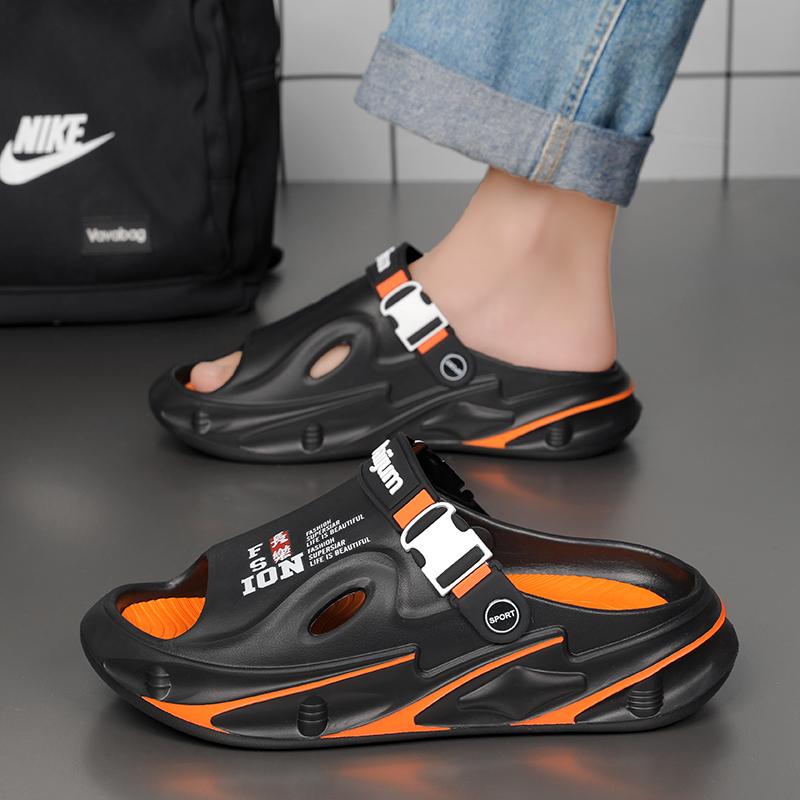 2025 Designer Men Summer Sandals Clogs Home Platform Garden Slippers Casual Slides Soft Sole Light Beach Slipper