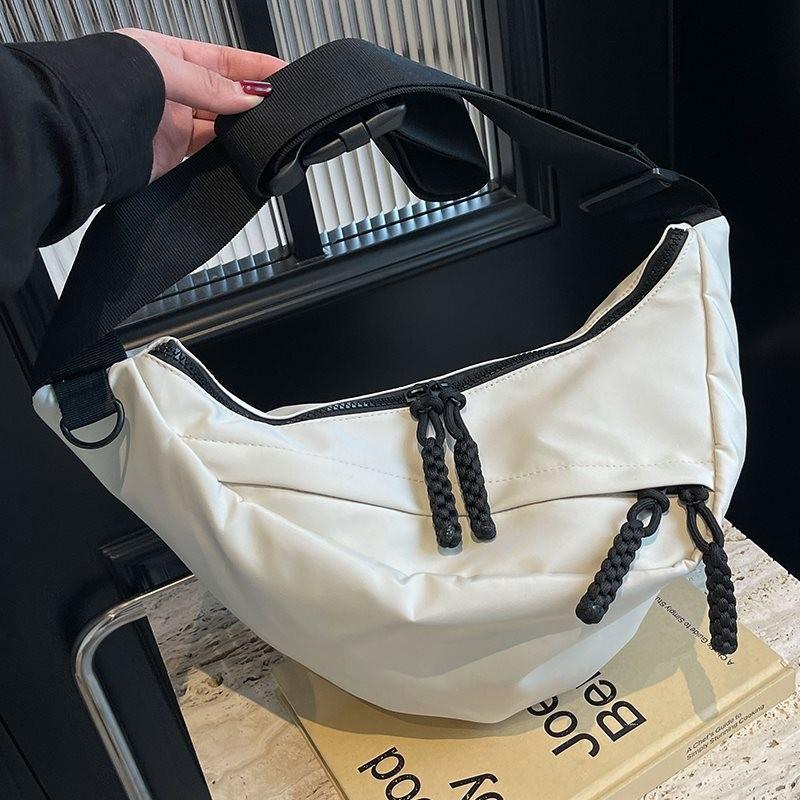 Large Capacity Fashionable Dumpling Bag For Women Stylish Shoulder Bag In Cotton Fabric