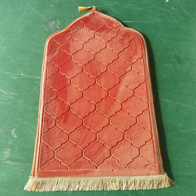 Premium Frilled Prayer Rug - Thick Flannel Cushion with Irregular Pattern