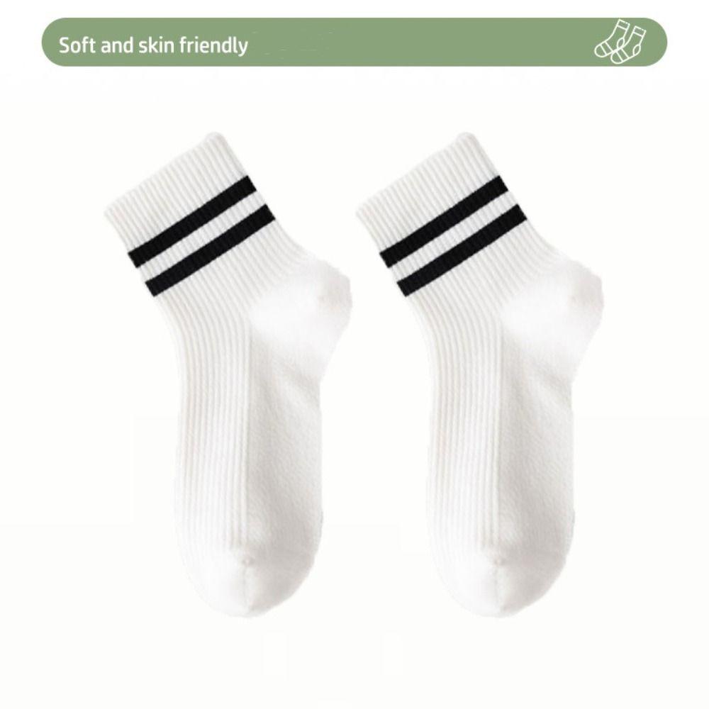 Sweat Absorbing Women's Socks Thin Sports Socks Soft Mid Tube Socks  Spring