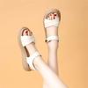Fashion versatile casual sandals summer new sandals soft sole not tired feet non-slip student sandals.
