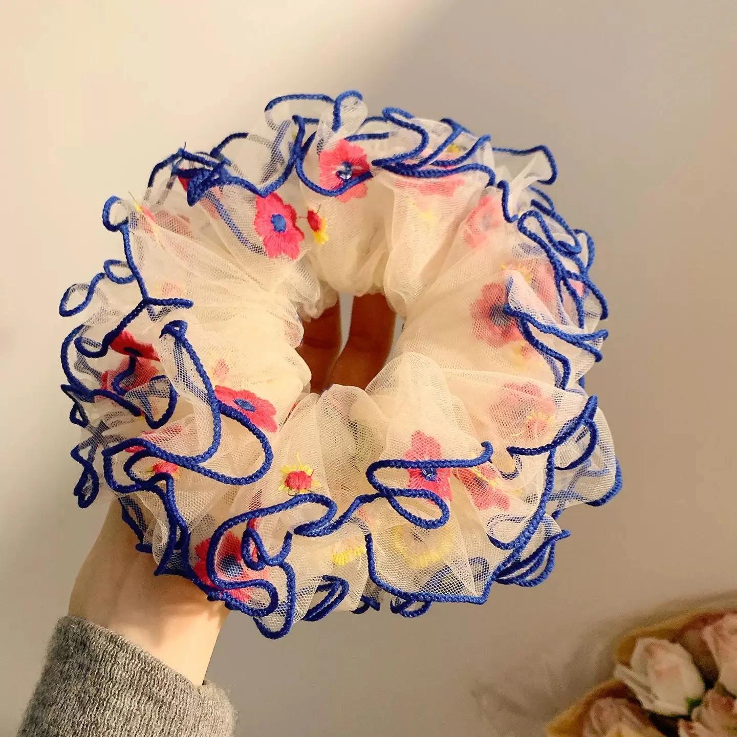 Multi-Layered Ruffled Hair Band with Colored Floral Motifs Contrasting Trim, Hand-Held Display Kawaii Hair Accessories Haair Tie синий
