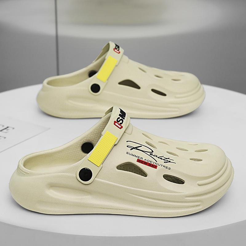 Fashion Summer Clogs Slippers Men Clogs Slippers Soft Sole Breathable Beach Slippers Men Home Slippers Outdoor Antiskid Slippers