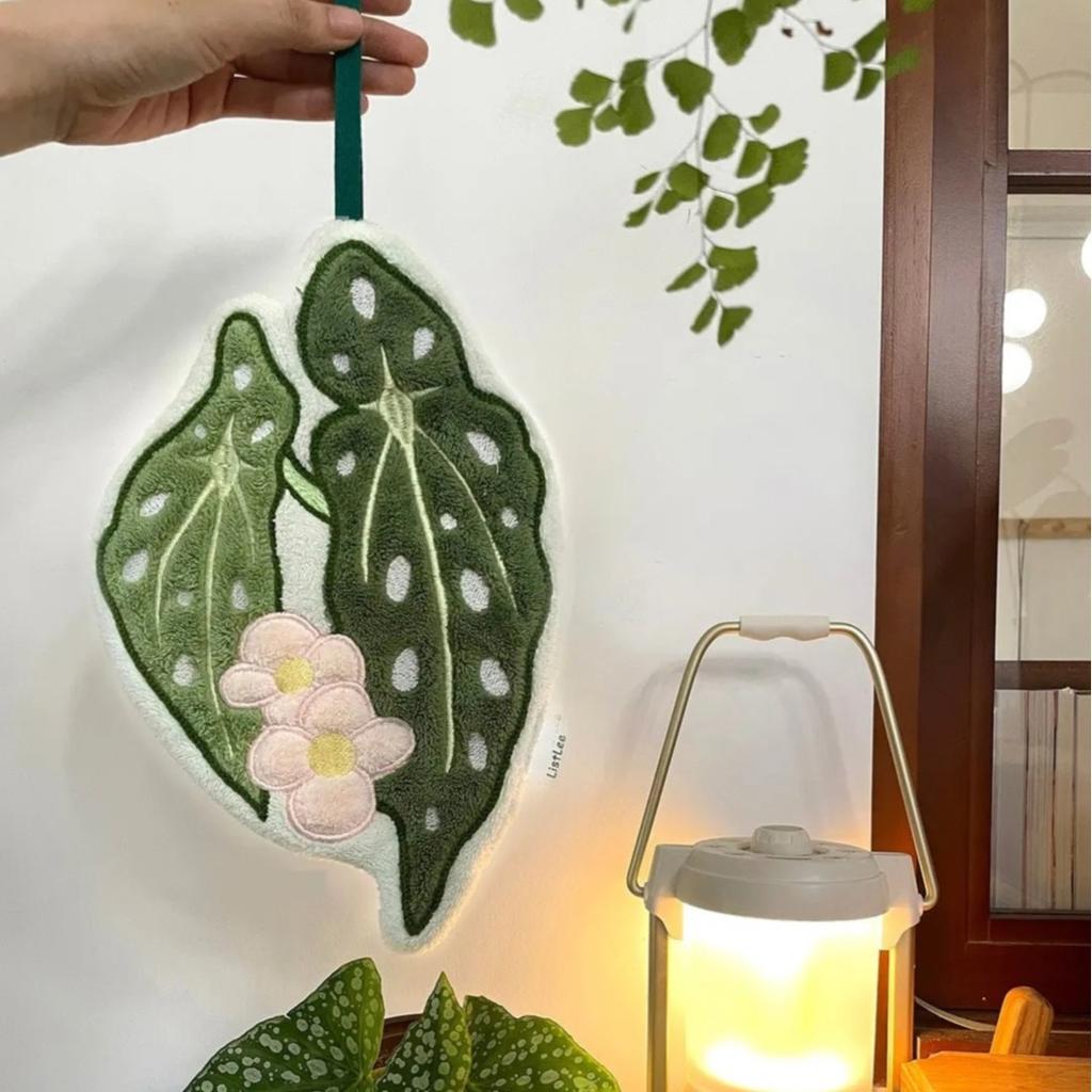 Leaf Wipe Hand Towel Coral Fluff Towel Kitchen Cleaning Household Soft Absorbent Creative Hanging Bathroom Hand Towel