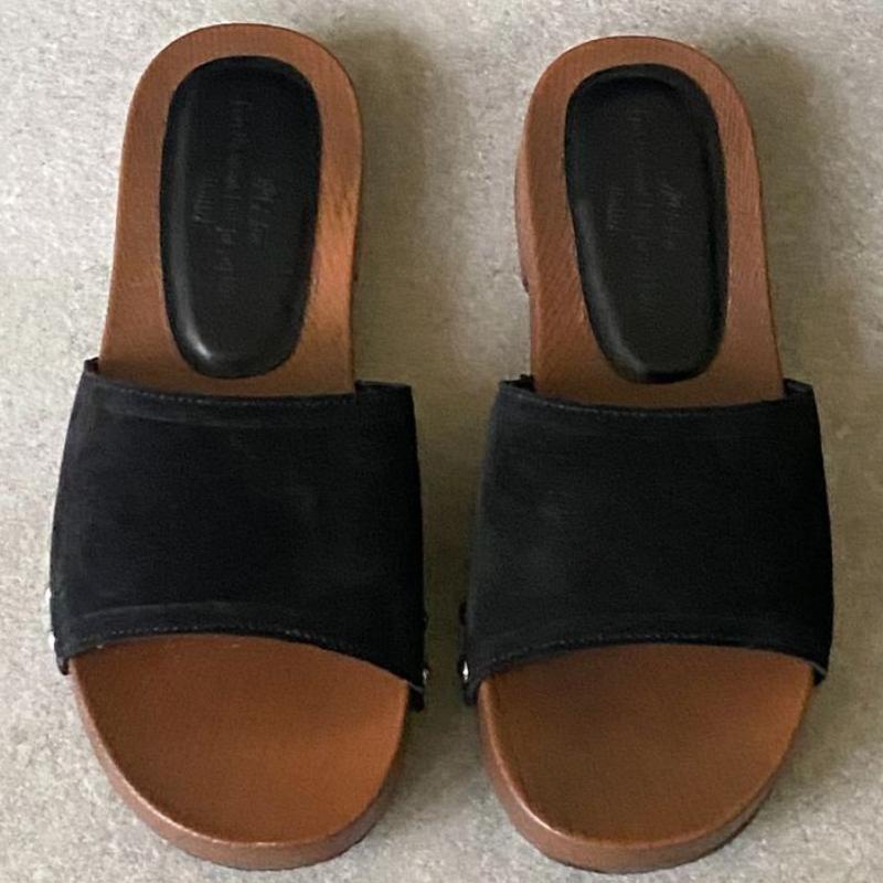 

Fashion High Quality Satin Rivets Flat Sandals Square Heel Round Toe Women Sandals Summer Fashion Comfort Non-slip Vacation Beach Shoes 35 чёрный