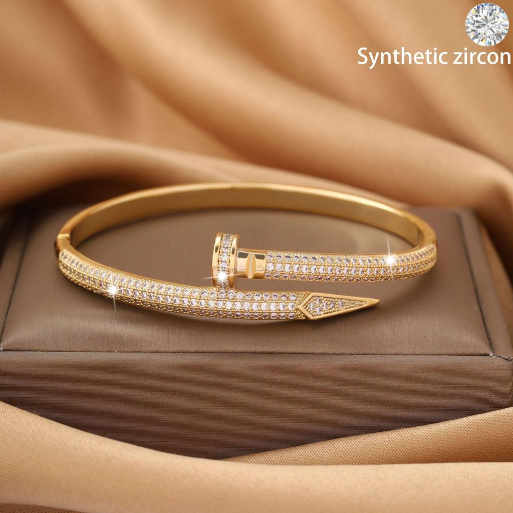 Exquisita Pulsera de Uñas con Circonita Europea y Americana: Diseño Abierto de Gama Alta