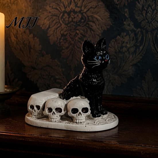 Collectible Resin Pet Sculpture Halloween Dog/Cat Skull Figurine, Gothic Animal Statue Party Atmosphere Decor for Desk Fireplace, Spooky Home Tabletop