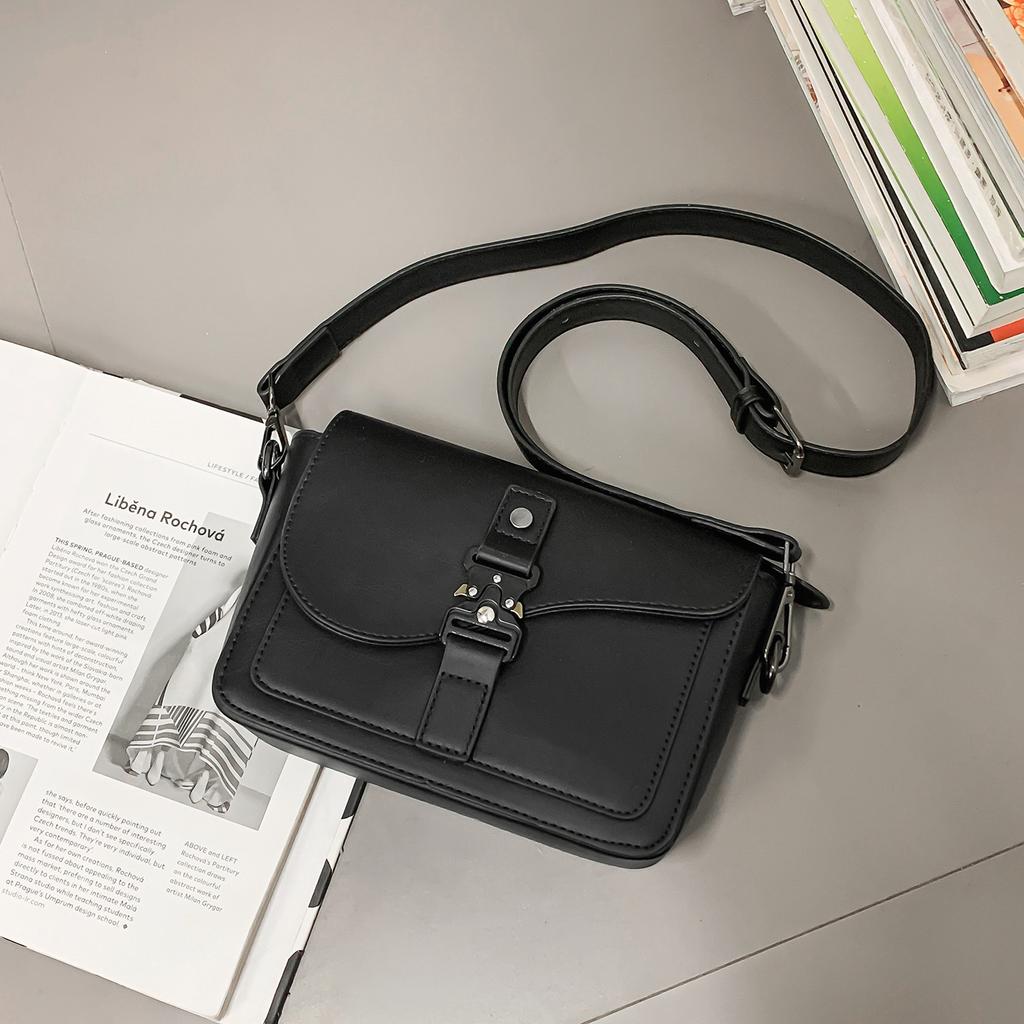 Shoulder Bag Boys Niche High-end Casual Messenger Bag Fashion Trend Texture Small Square Bag Women's Commuter Mobile Phone Bag