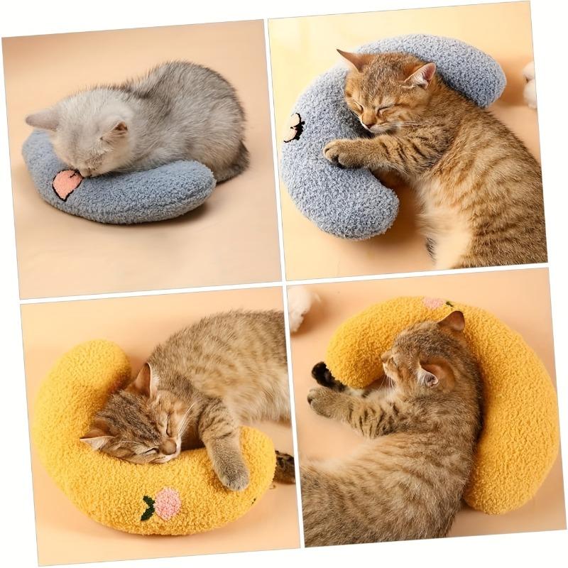 Super Soft Four-season Pet Pillow, Arched Design for Neck Support, Suitable for Small Cats and Dogs of Different Body Types.