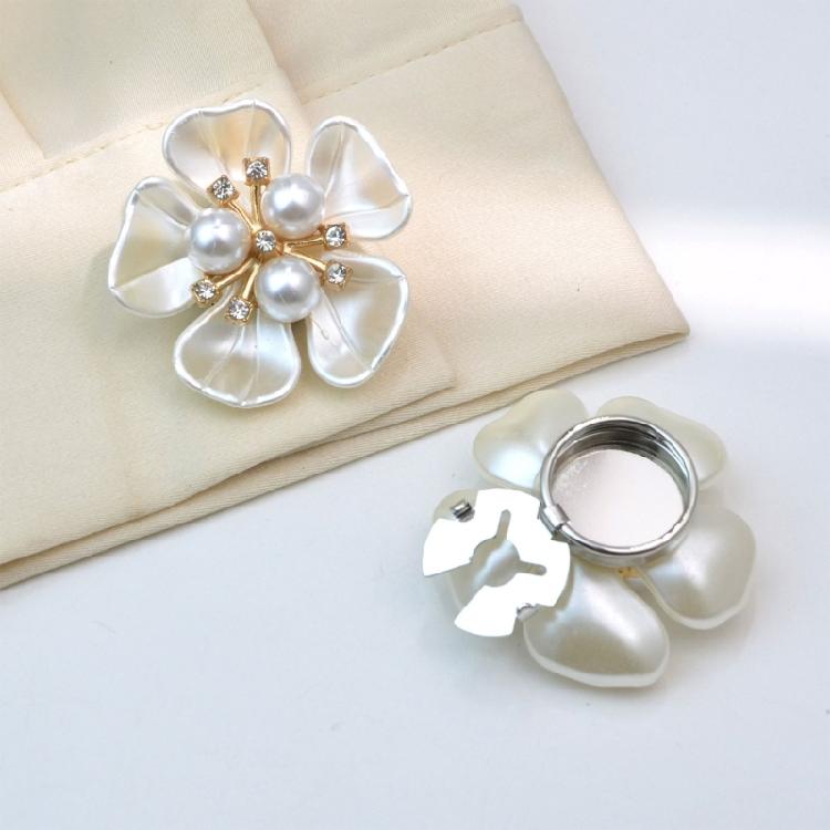 4Pcs Decorative Shirt Cufflinks Clip Rhinestones Pearls Flower Button Clips for Shirt Dress Uniform Coat Embellishments