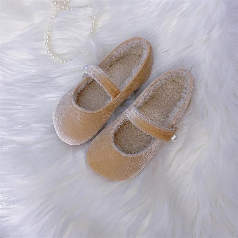 2024 Autumn/Winter Sweet Girls Soft Soled Foreign style Princess Shoes Vintage velvet little girls with velvet single shoes