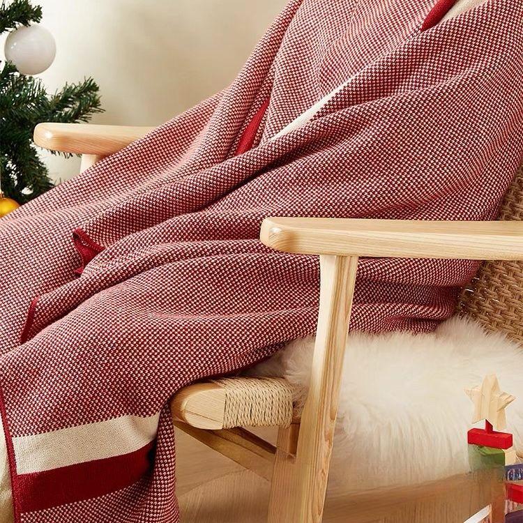 Festive Red Decorative Sofa Throw Blanket - Double-Sided Knitted Office Nap Cover for Holidays