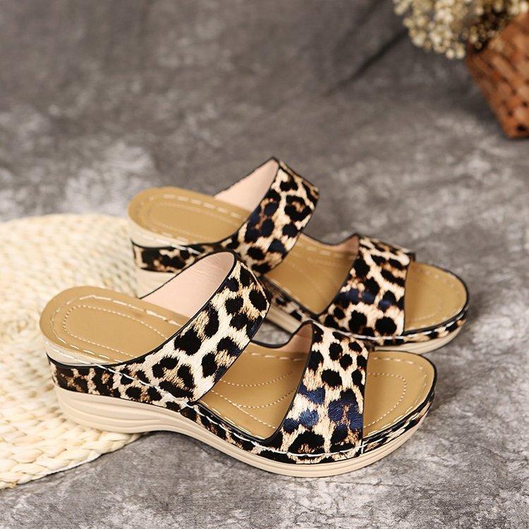 Foreign Trade Large Size Women's Shoes Retro Beach Wedge Sandals Summer Sandals Leopard Print Platform Fish Mouth Slippers Spot