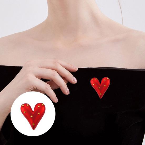 Red Heart Brooch Women Lapel Pin Decorative Brooch Pin Stylish Heart Coat Sweater Pin Gift for Friends Family