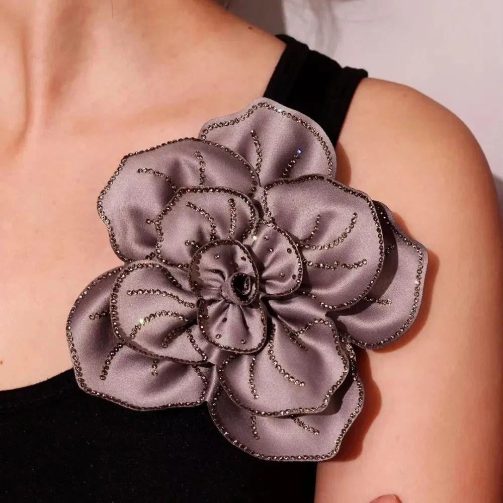 Badge Large Flower Camellia Brooch Korean Style Rhinestones Brooch Suit Collar Pin  Decoration