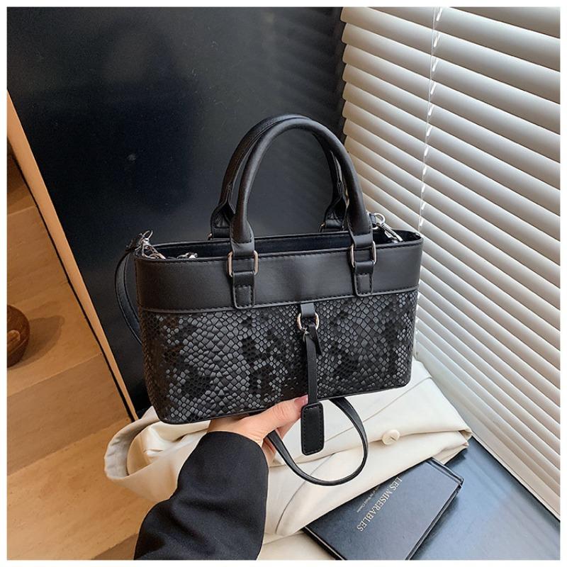 

New spring contrasting color splicing hand bag fashion shoulder bag bag cloth pattern oblique span bag women s small square bag чорний