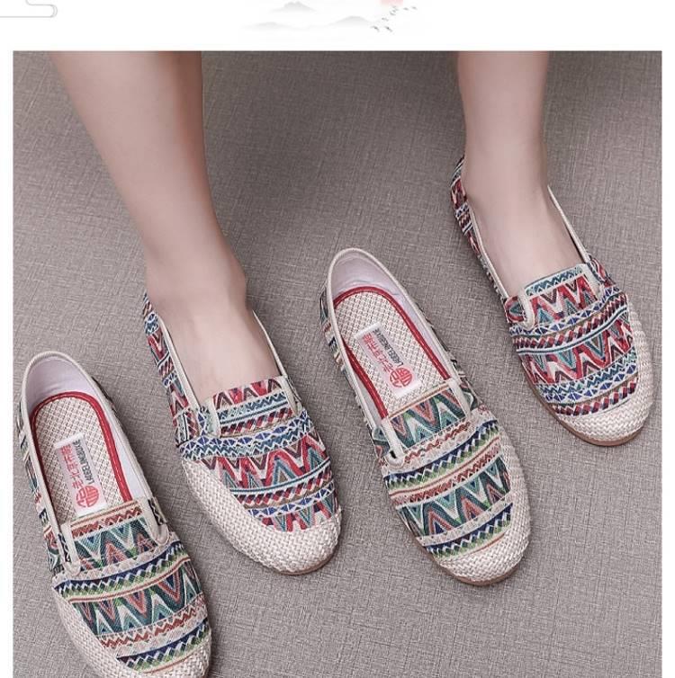 Spring/Summer 2025 Women's Breathable Ethnic Flat Linen Shoes - Lightweight Old Beijing Style