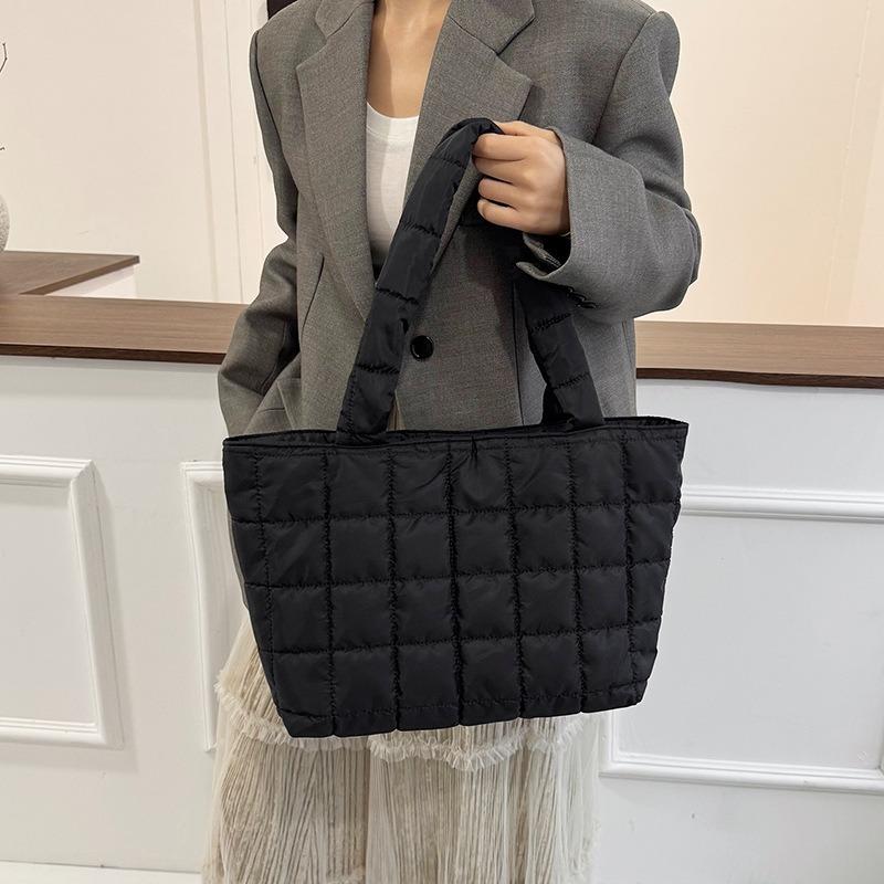 Embroidery Thread, Square Plaid Cotton Clothing Bag, Largecapacity Bag, Women's New Padded Underarm Bag, Shoulder Tote Bag.