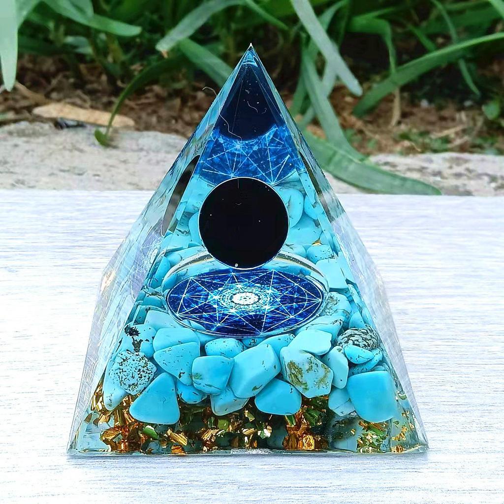 Crystal Stone Pyramid Resin Decor: Home, Office, Car Ornaments