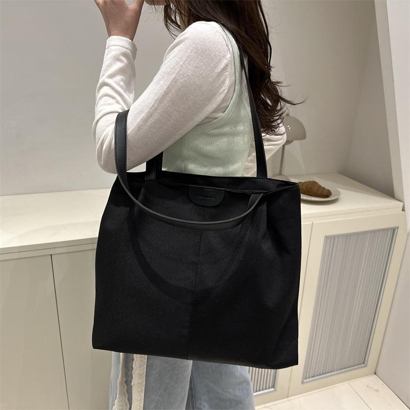 Women's bag new 2025 tote bag nylon large-capacity simple commuter shoulder bag casual literary cloth bag