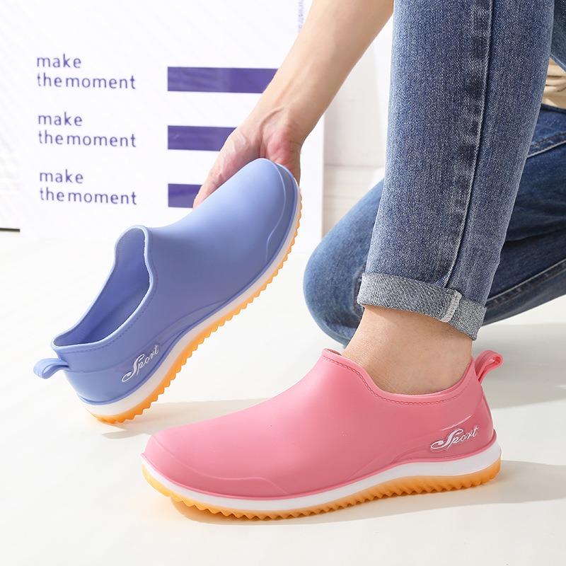New shallow mouth non-slip rain shoes women's fashion outer wear soft-soled rain boots daily work wear-resistant waterproof shoes rubber shoes