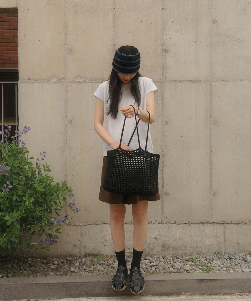 Ando By Hand More Shoulder Bag Black