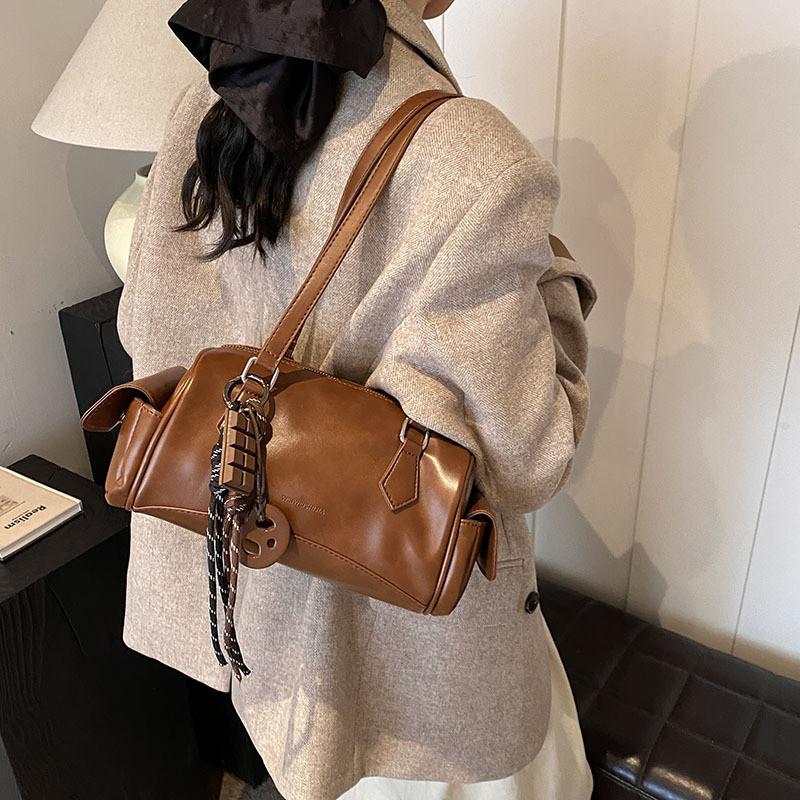 IELGY Retro Portable Boston Bag Autumn Winter Niche Commuter Large Capacity One-Shoulder Messenger Bag