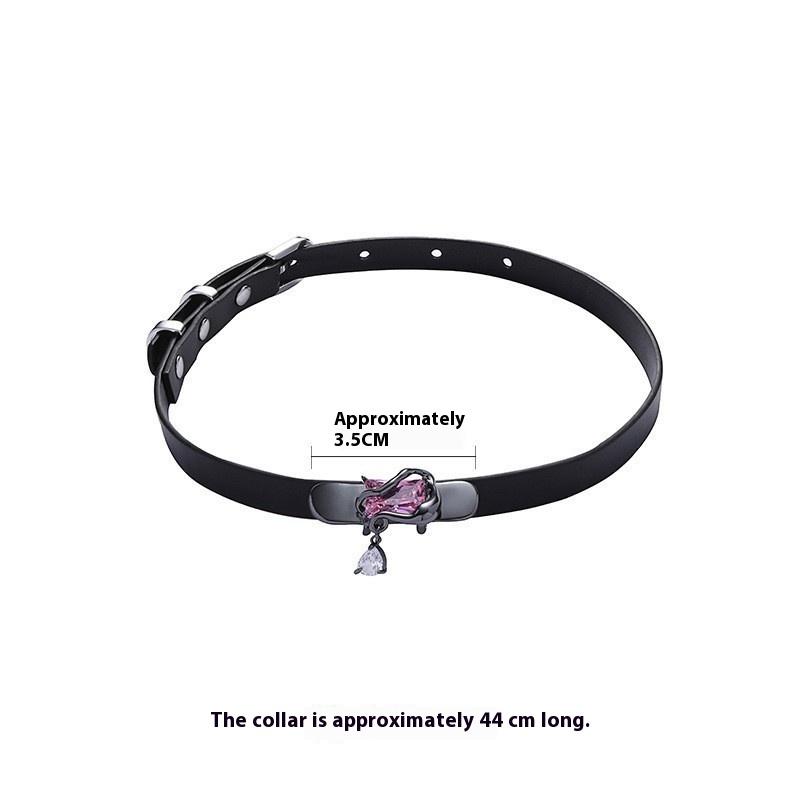 Black Butterfly Collar Women's Versatile Niche High-end Light Luxury Necklace Hip-hop Babes Personalized Pearl Necklace
