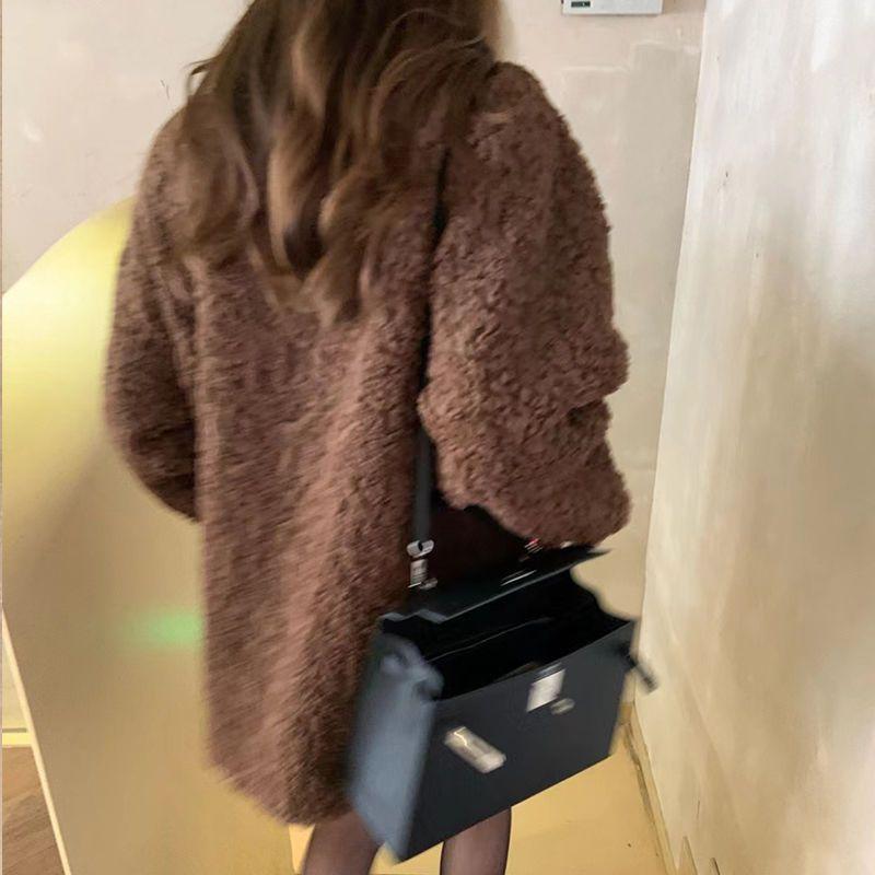 

Пальто из искусственного меха под овчину, женское новое шерстяное пальто, утолщенное, средней длины, свободный верх, трендовое L with cotton 120-67.5 kg